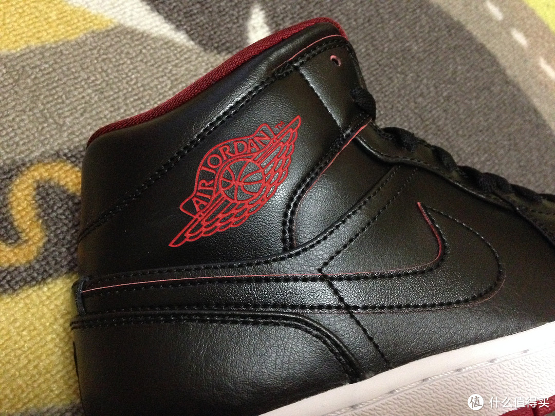 为了情怀，一黑一白来组队！英亚直邮Air Jordan 1