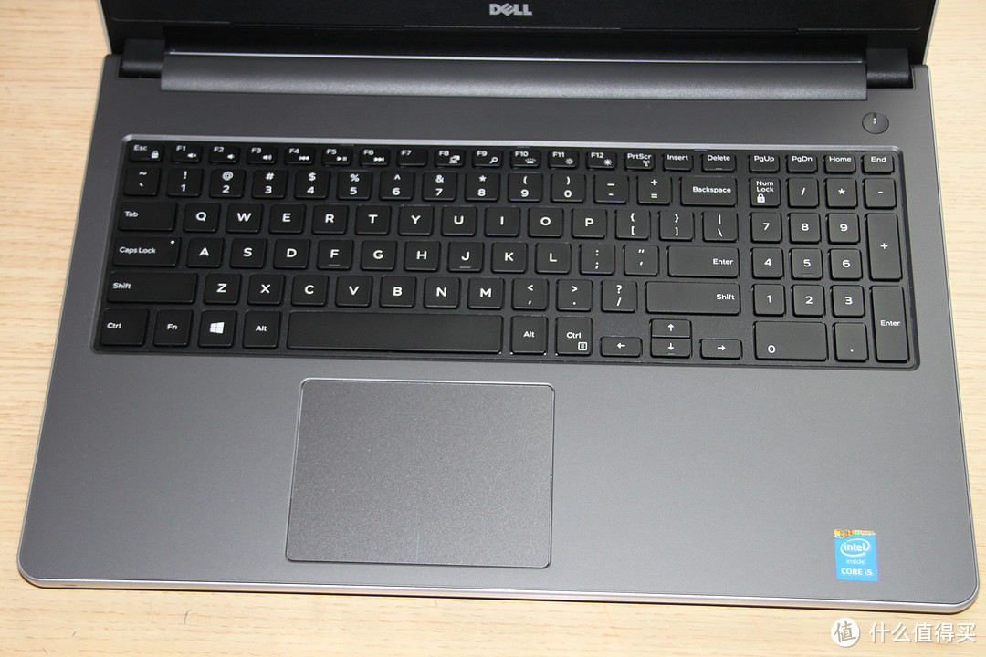 Dell 戴尔 Inspiron 15 i5558-5717SLV 跟换ssd，拆机，简单评测