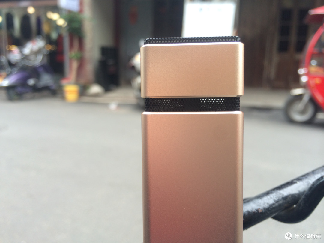 女儿学唱的好伙伴--唱吧M1麦克风使用