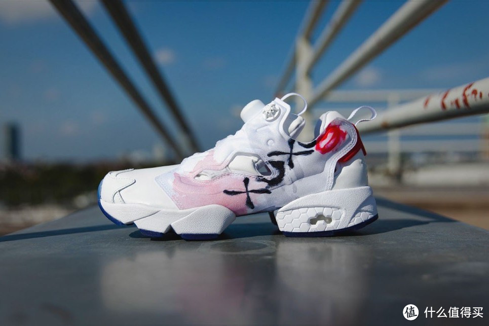 简单直接：Reebok 锐步 推出 Instapump Fury 情人节新配色