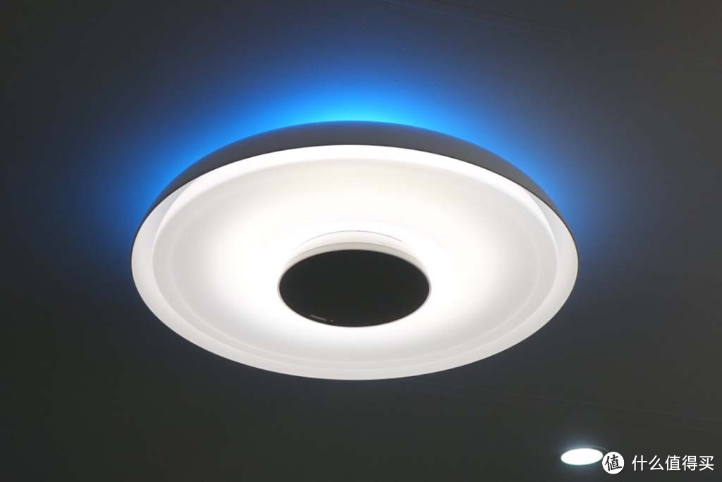 功能多样应对各种需求：SONY 索尼 发布 Multifunctional Light 智能吸顶灯