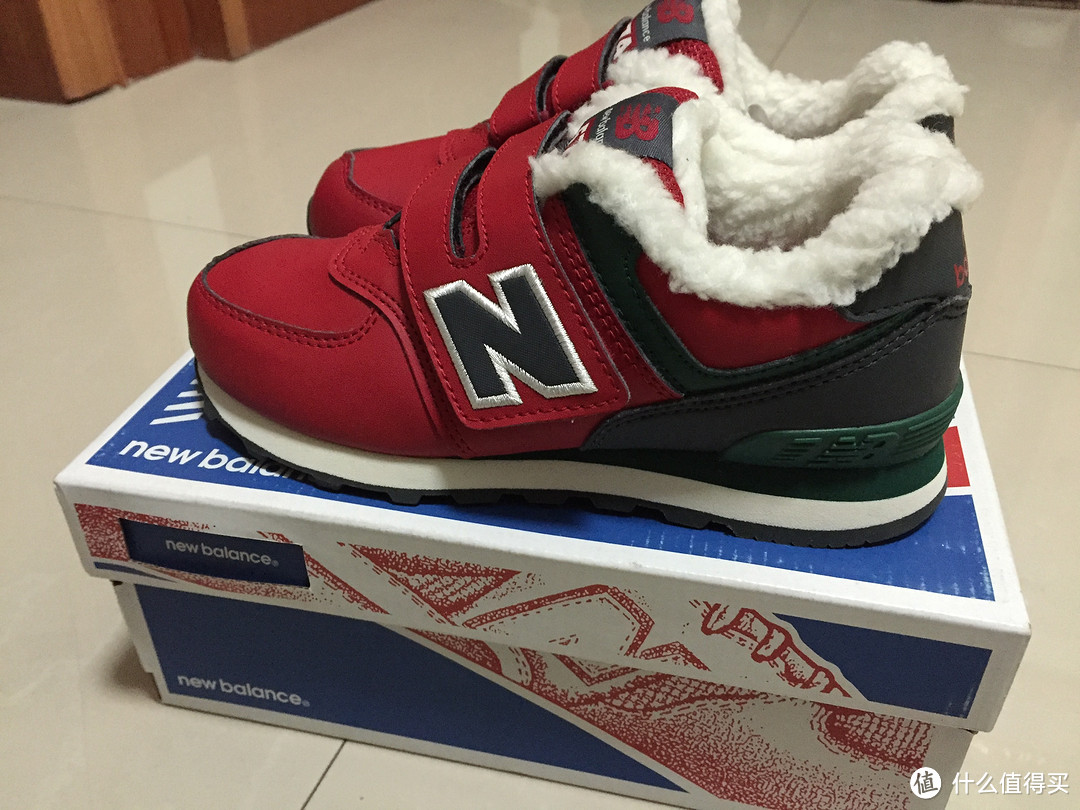 给女儿买的 New Balance 童鞋 KG1000GY和KV574IFY