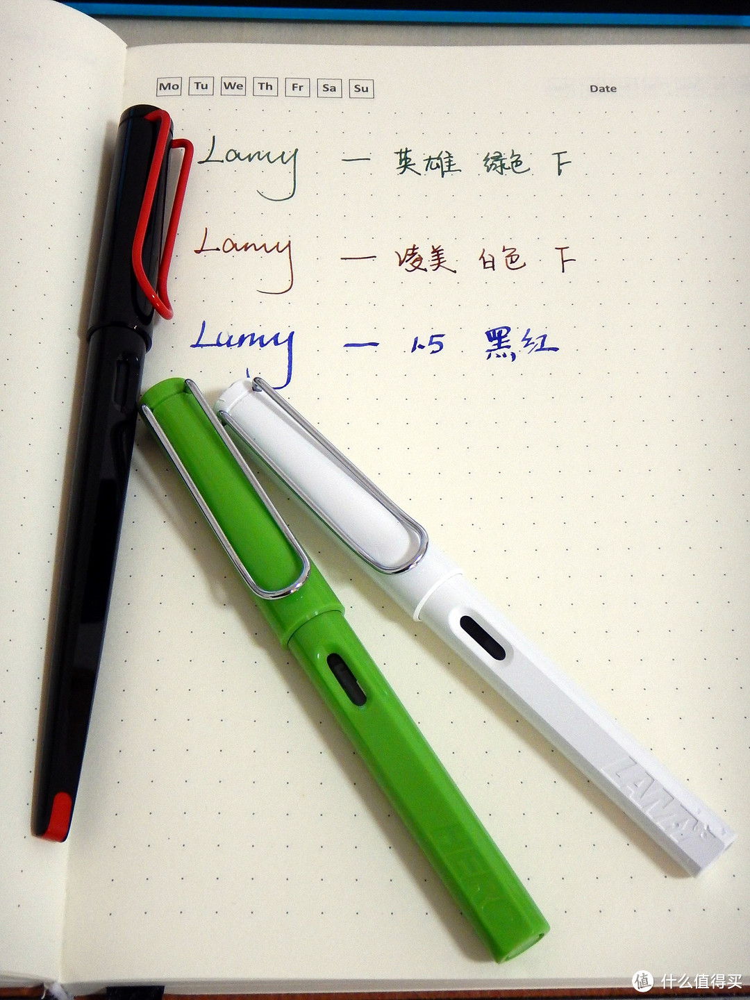 lamy 凌美 白色狩猎 F尖 钢笔和黑红JOY礼盒 简单对比