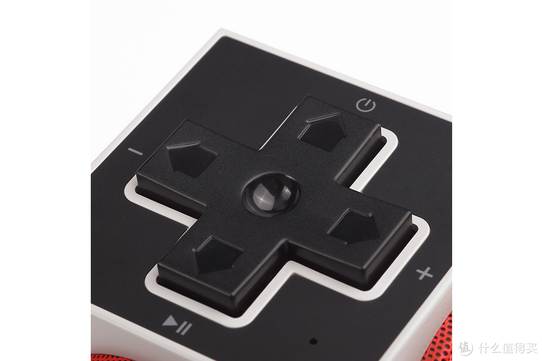 灵感源自NES手柄：8BITDO 八位堂 推出 经典立方蓝牙音箱