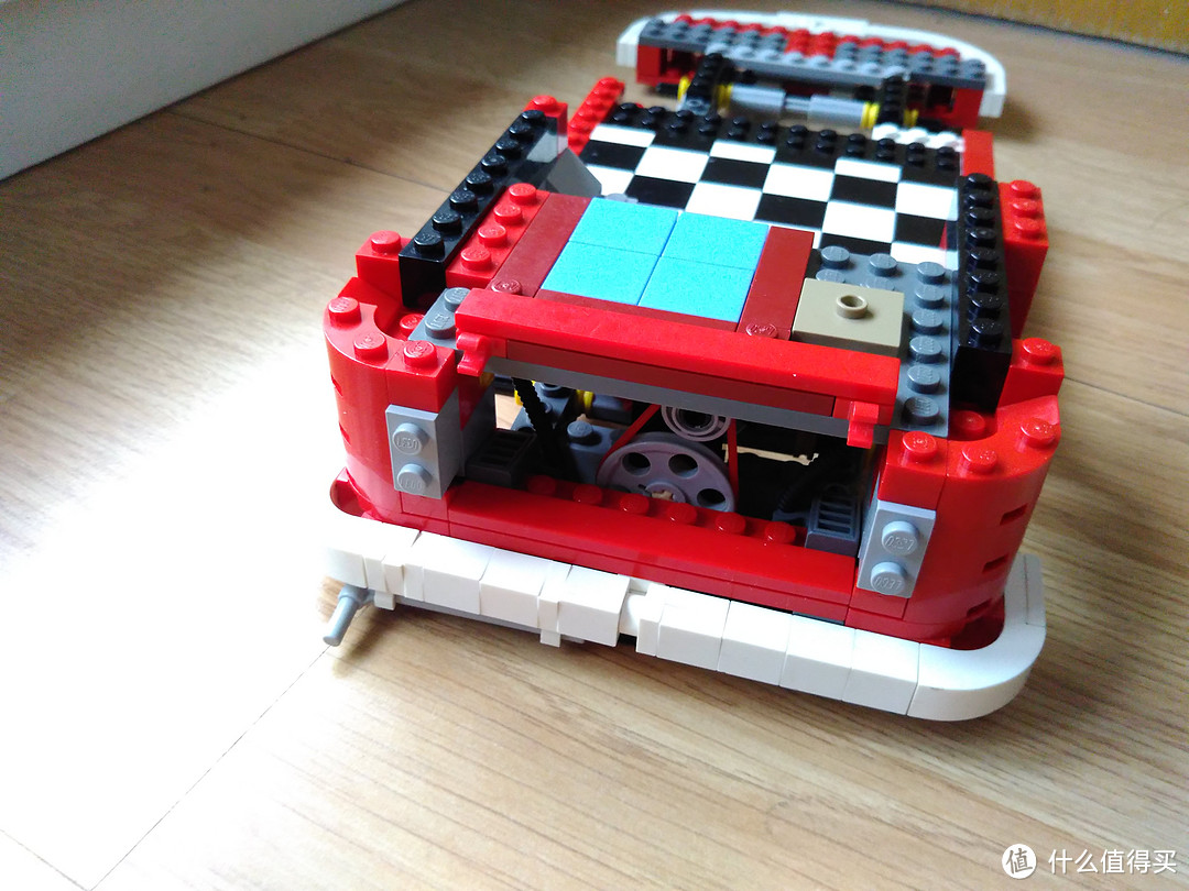 开着野营车野去吧—LEGO 乐高 Creator系列 大众 T1 大篷车 10220