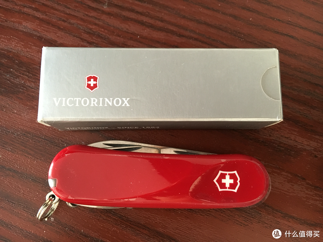 我的第一把 VICTORINOX 维氏 刀：瑞士军刀标准系列工匠1.3773 开箱