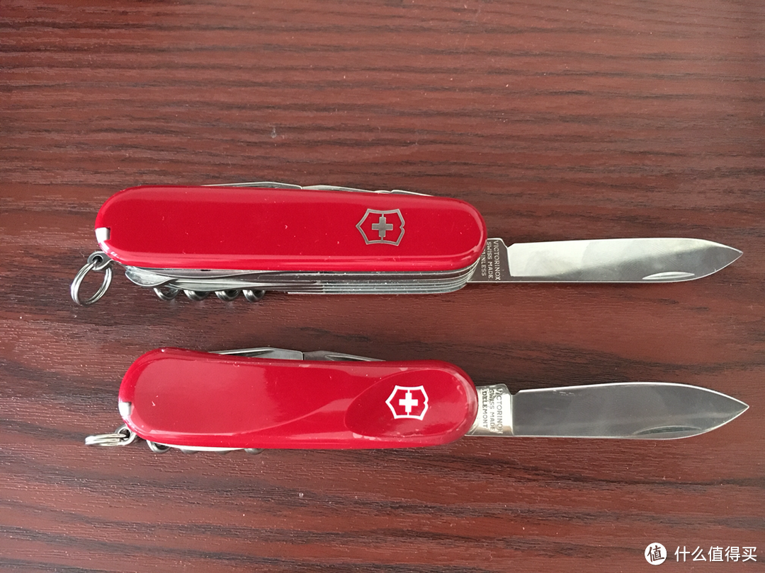 我的第一把 VICTORINOX 维氏 刀：瑞士军刀标准系列工匠1.3773 开箱