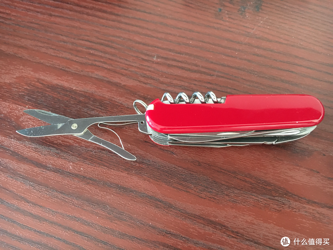 我的第一把 VICTORINOX 维氏 刀：瑞士军刀标准系列工匠1.3773 开箱