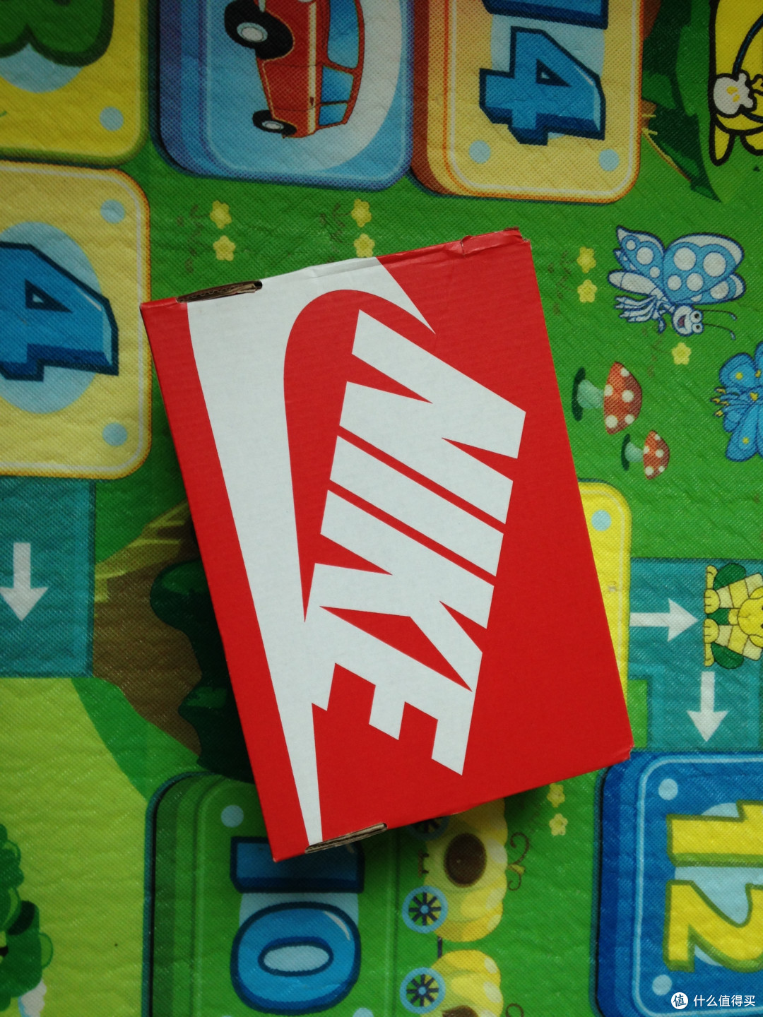已经记不清这是买的第几双童鞋——德亚入手Nike MD Runner TDV