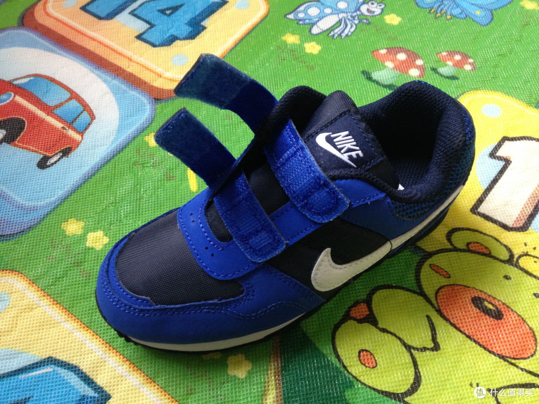 已经记不清这是买的第几双童鞋——德亚入手Nike MD Runner TDV