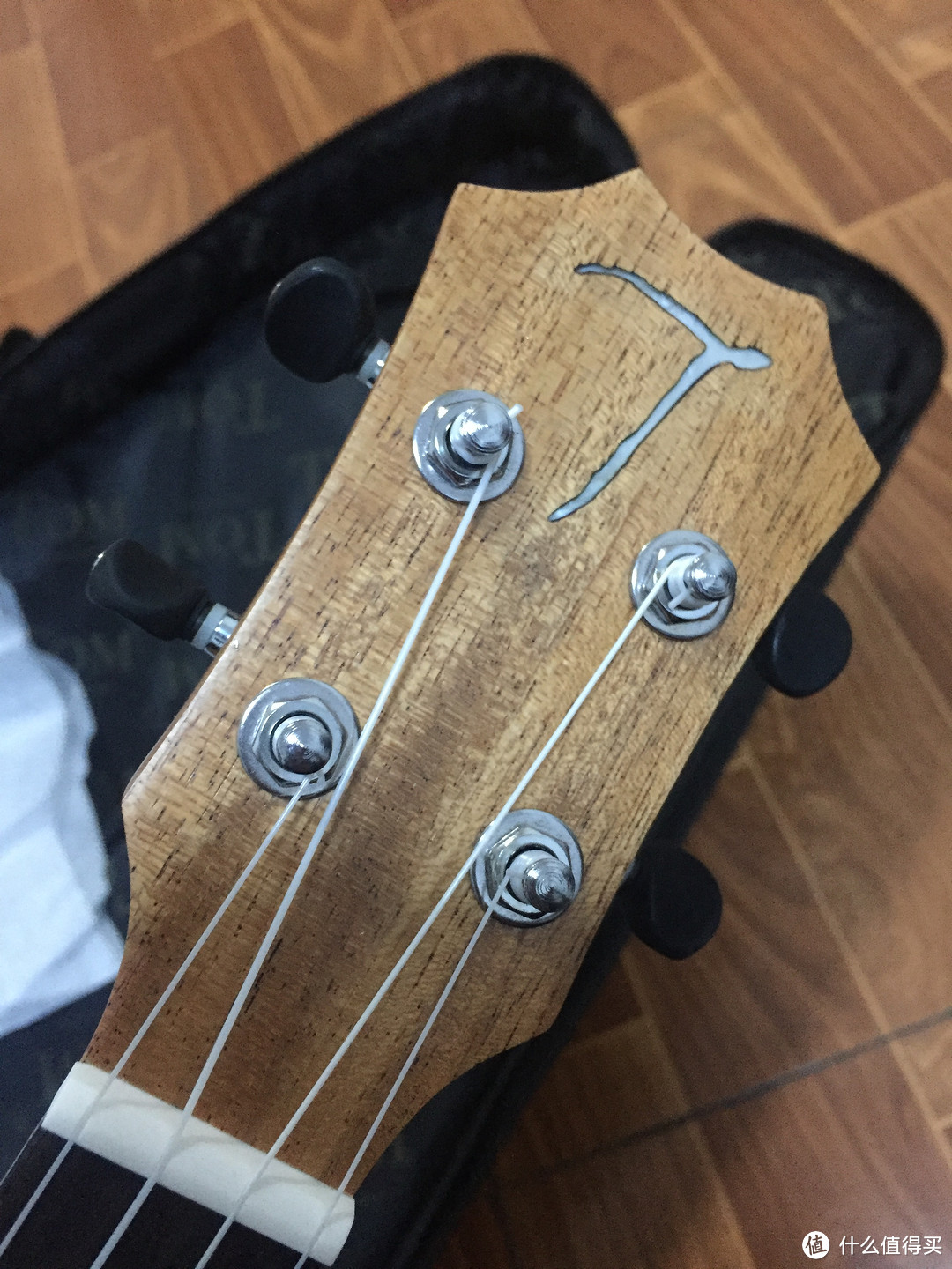 Tom ukulele 23寸尤克里里单板四弦TUC280