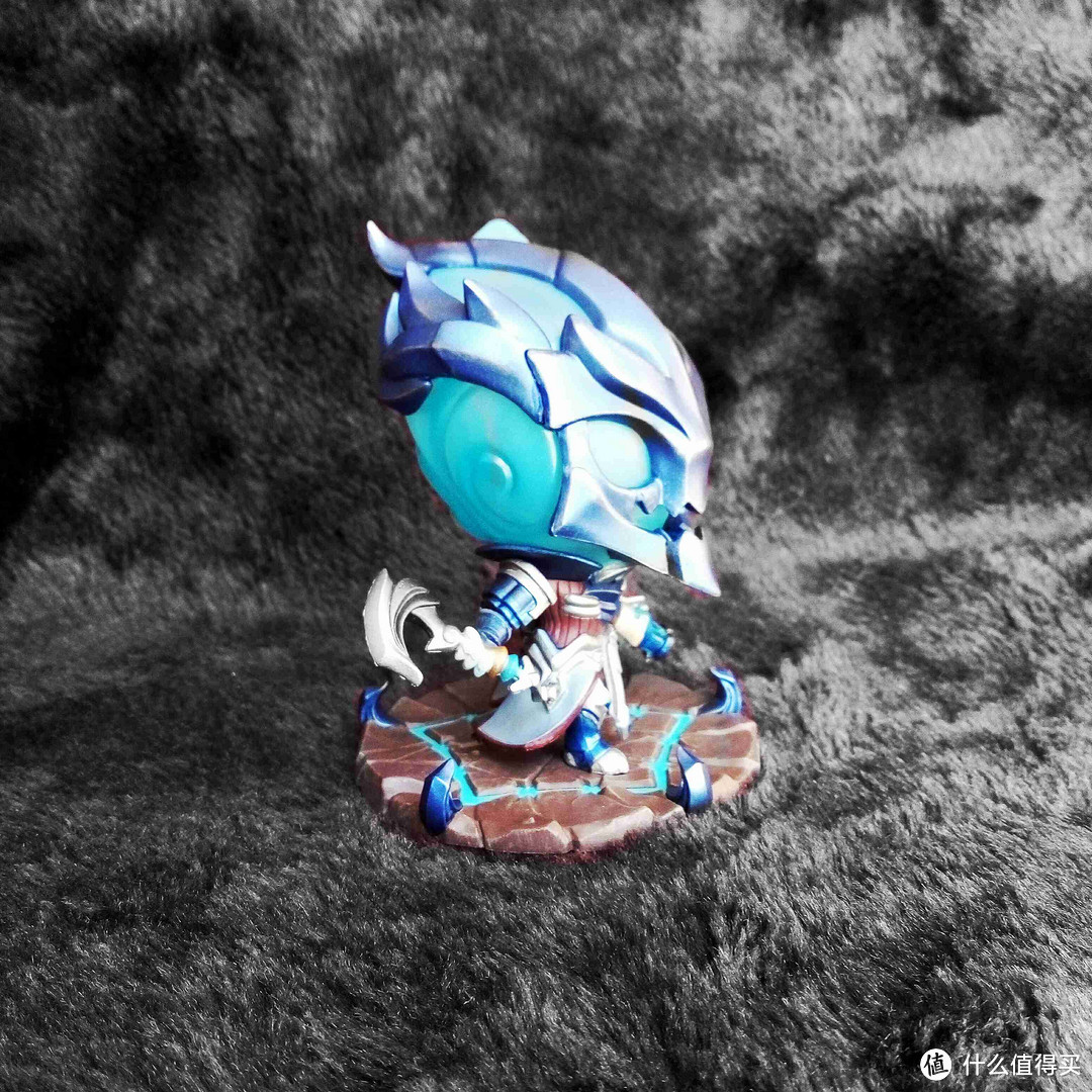 英雄联盟 「冠军典狱长」锤石公仔手办