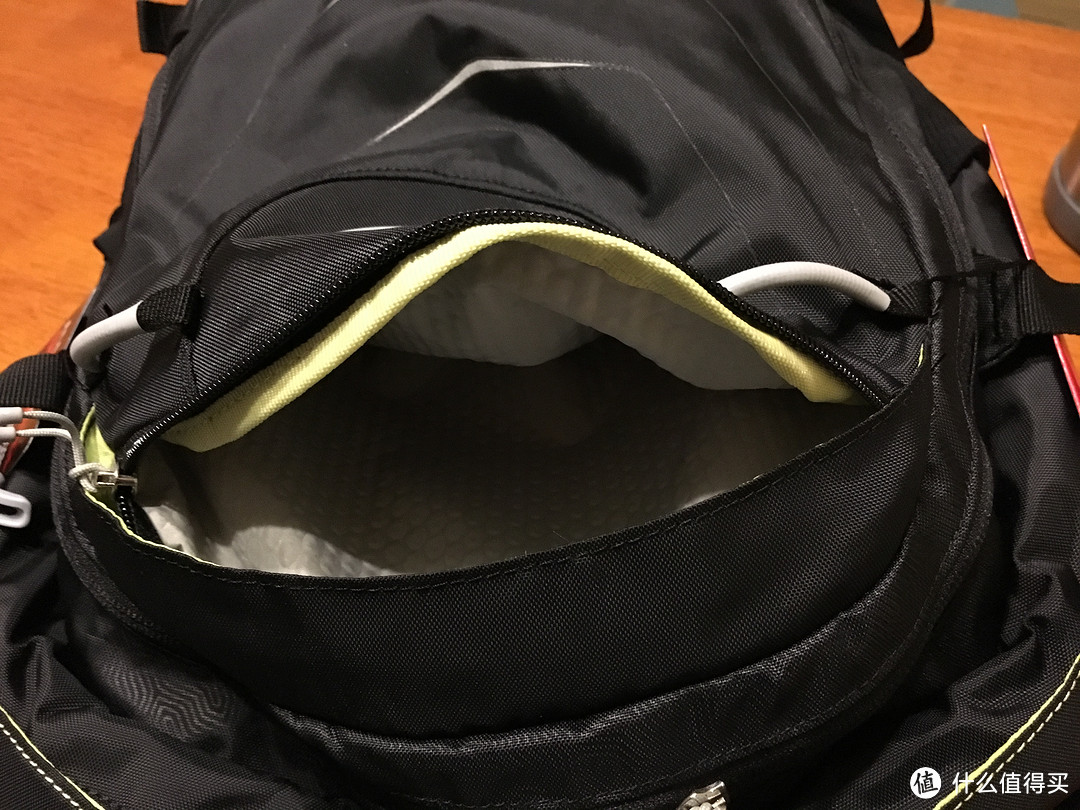 OSPREY F14 Ellipse 25L 双肩包，为情怀买单！