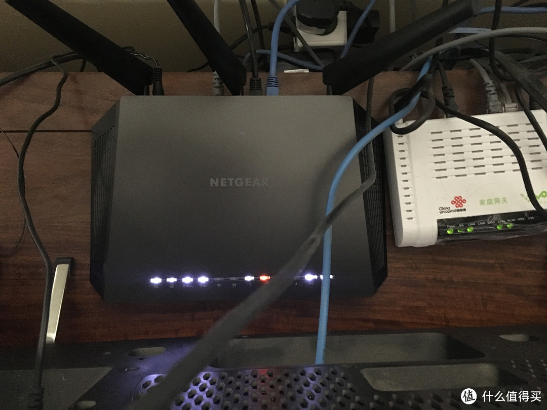 Nether nighthawk 夜鹰  R7000 AC1900智能无线路由器开箱