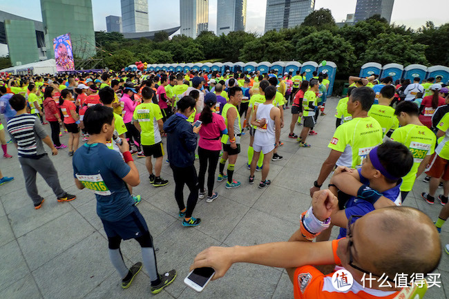 全马赛事跑半程：跑渣之冠军待遇