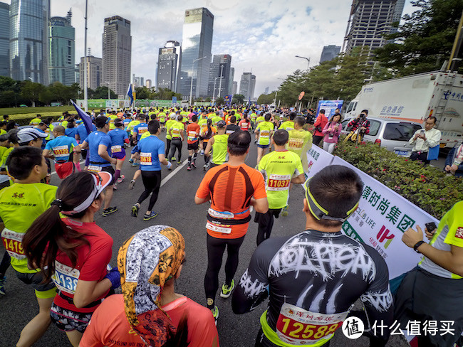 全马赛事跑半程：跑渣之冠军待遇