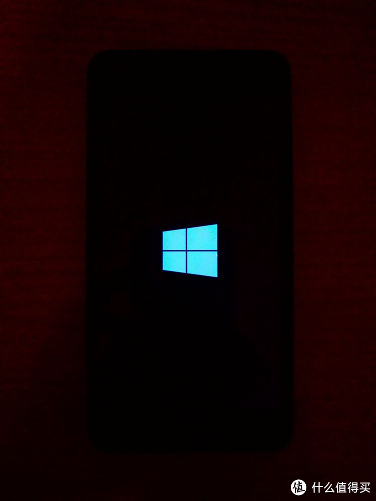 Windows 入门机 Microsoft Lumia 640 AT&T版 开箱组图、升级 Windws 10 及解锁过程