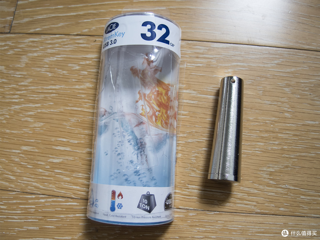 可能是目前世界上最坚固的优盘:LaCie 莱斯 XtremKey 32G 开箱简评