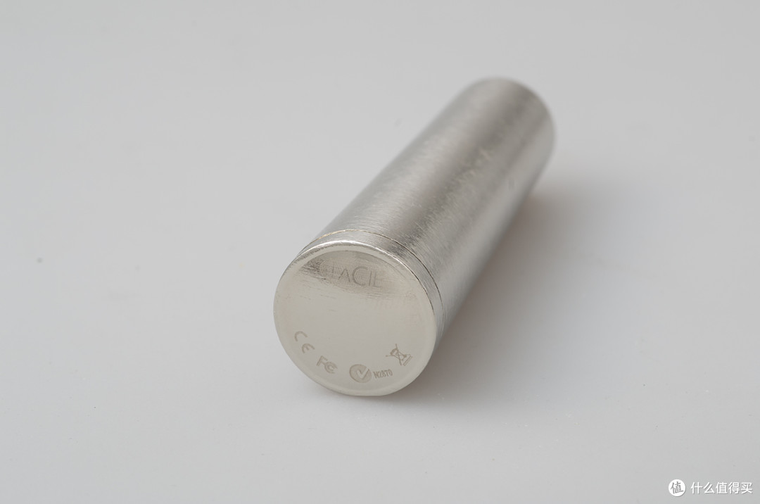 可能是目前世界上最坚固的优盘:LaCie 莱斯 XtremKey 32G 开箱简评