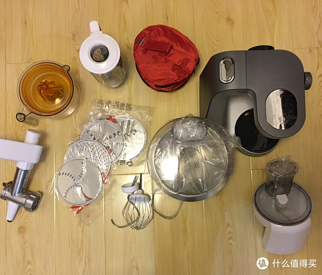 身价亲民、以一顶十的厨房好帮手：BOSCH 博世 MUM56S40 厨师机套装 使用报告