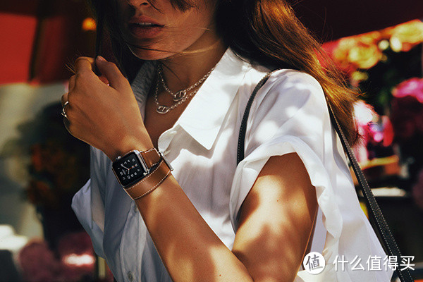 让我看到你们的双手：HERMÈS 爱马仕 合作款 Apple Watch 现已上架苹果官网