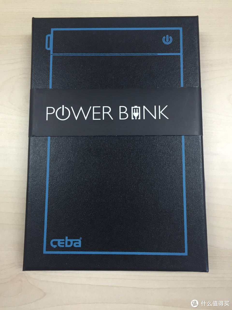 癫狂柳絮随风舞，轻薄刀锋顺水情：CEBA PowerBank 超薄移动电源开箱