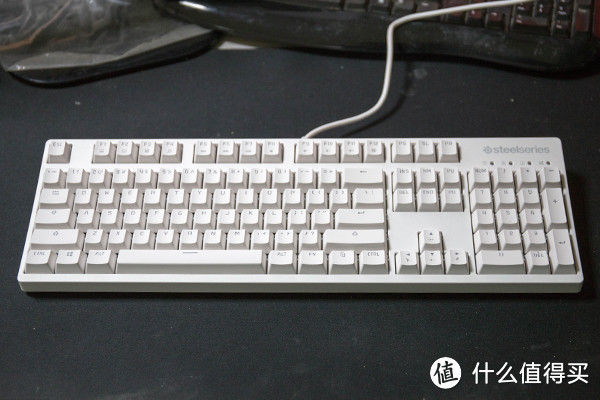 #本站首晒# 信仰充值到位：SteelSeries 赛睿 APEX M260 机械键盘 霜冻之蓝版 开箱