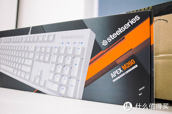 #本站首晒# 信仰充值到位：SteelSeries 赛睿 APEX M260 机械键盘 霜冻之蓝版 开箱