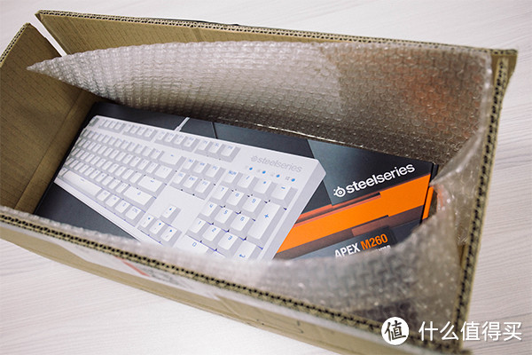 #本站首晒# 信仰充值到位：SteelSeries 赛睿 APEX M260 机械键盘 霜冻之蓝版 开箱