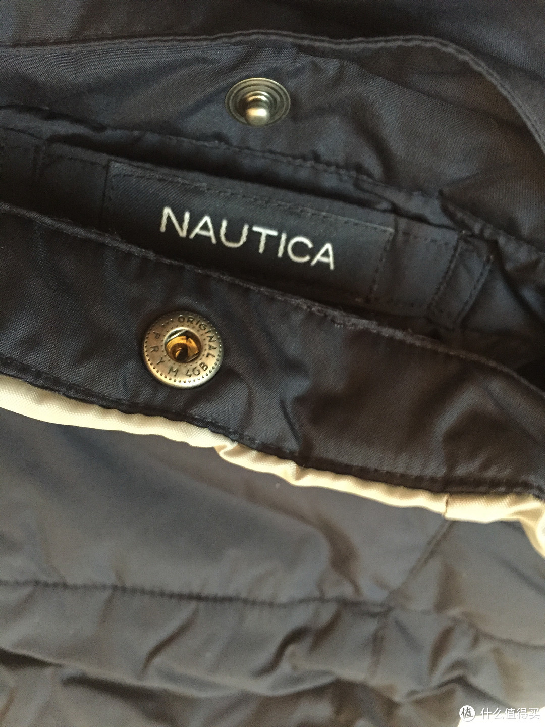 坑爹的官网图：Nautica 羽绒服