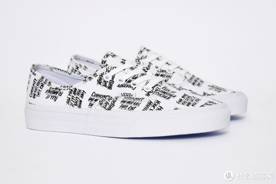 印满英文标语：VANS 范斯 联合 Baron Von Fancy 推出 Authentic 新款