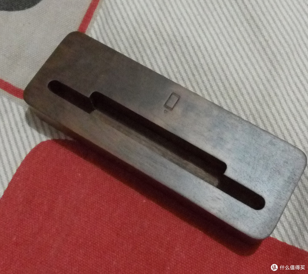 给桌面的新年礼物:魅族桃木台历