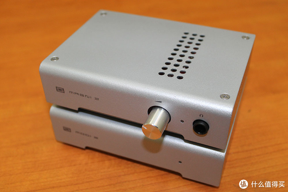 #本站首晒# 高颜值的小巧桌面PCHIFI系统 — Schiit MM 小西装套 开箱