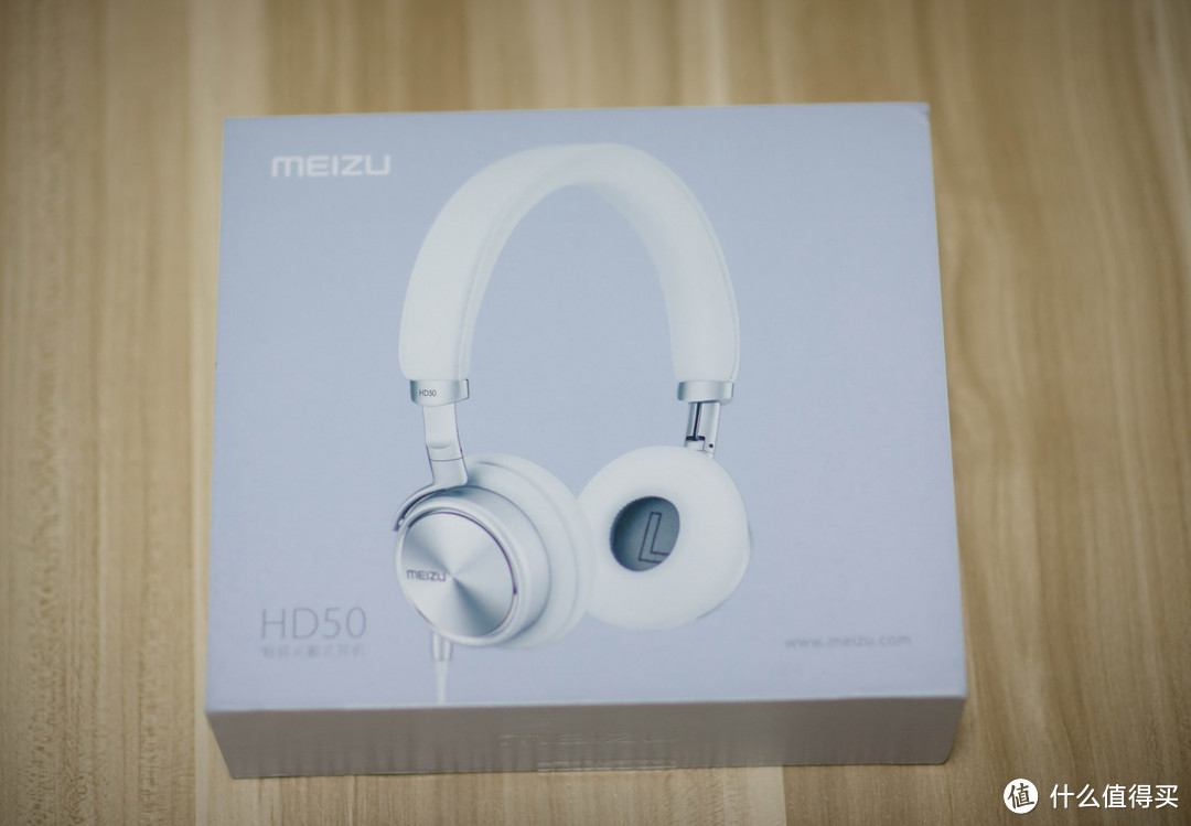 不谈音质， 谈谈颜值， 魅族（MEIZU）HD-50 银白色 耳机