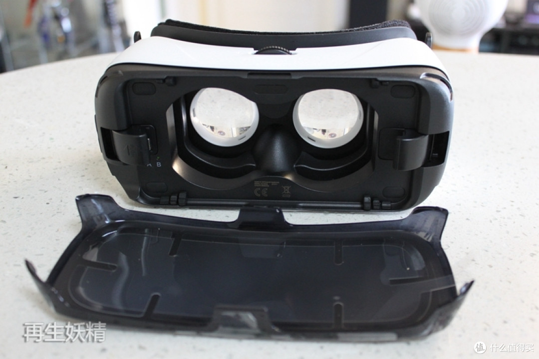 SAMSUNG 三星 GEAR VR (第三代VR设备) 开箱与体验评测