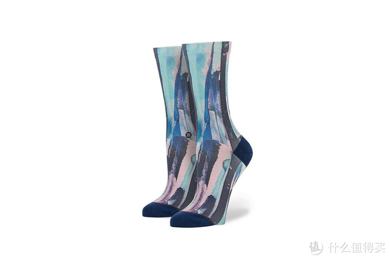 袜子也要美： Willow Smith 联合 Stance Socks 推出 新品系列