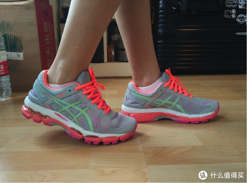 ASICS 亚瑟士 KAYANO 22 女款 开箱