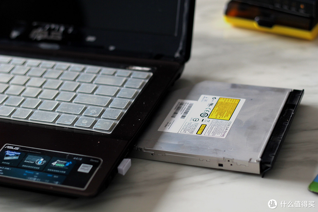 老笔记本重生记--华硕A43SV升级固体硬盘内存实录