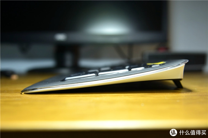 我们需要一款无线的背光键盘-----罗技K800键盘评测