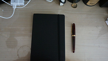 九块九的MOLESKINE类笔记本：法拉蒙绑带日程本开箱