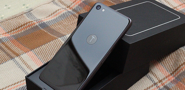 smartisan 锤子科技 t2 手机:所谓花瓶