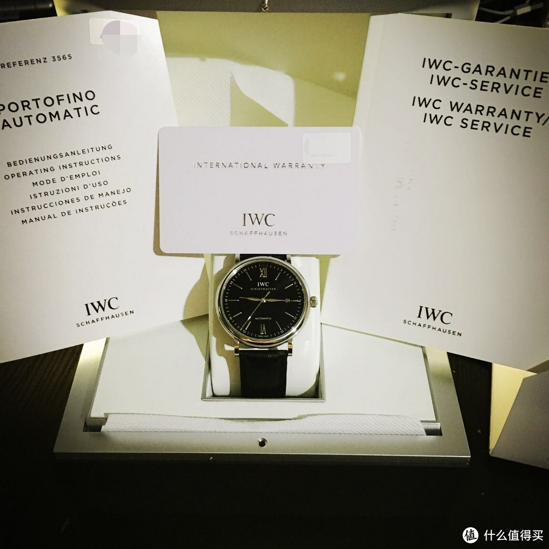 平凡又简单的 IWC 男士手表