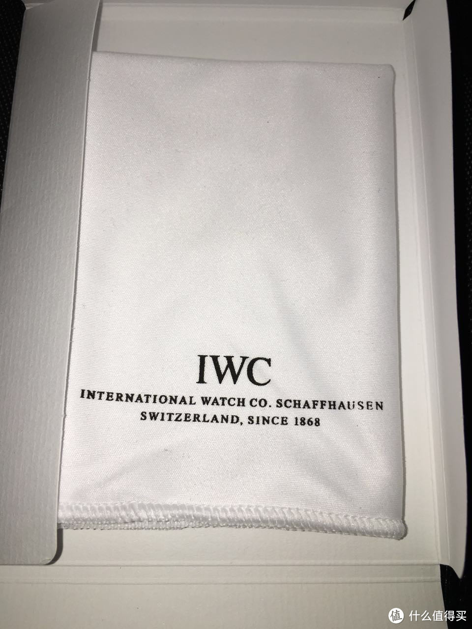 平凡又简单的 IWC 男士手表