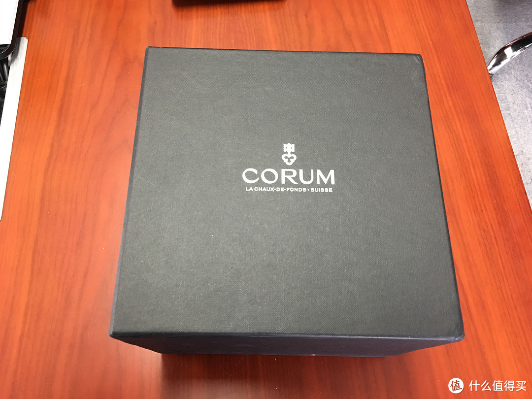 #本站首晒# 念念不忘，必有回响 — Corum 昆仑 动显钛桥表 开箱