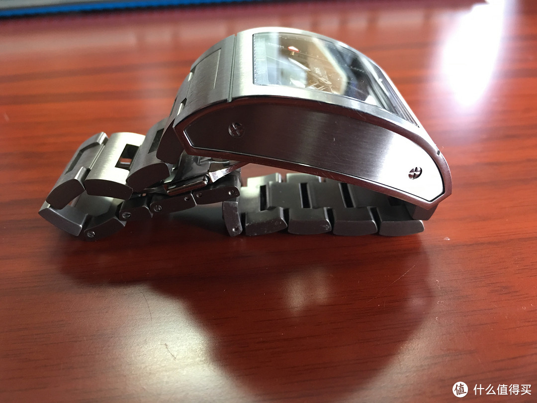 #本站首晒# 念念不忘,必有回响 — Corum 昆仑 动显钛桥表 开箱
