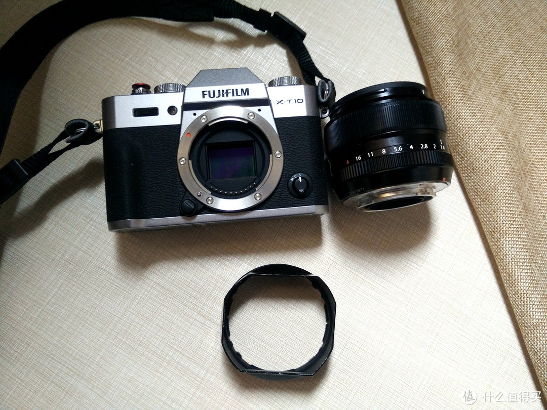 新年买什么？就是差台好相机了：FUJIFILM 富士 X-T10 微单电套机