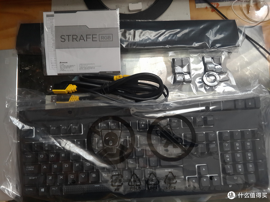 Corsair 海盗船 STRAFE 惩戒者 RGB红轴机械键盘 开箱