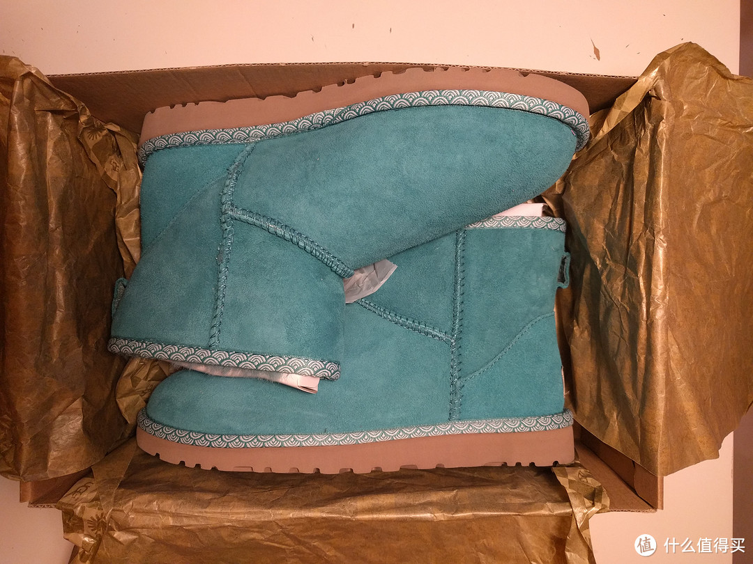 UGG classic mini，新年添新鞋