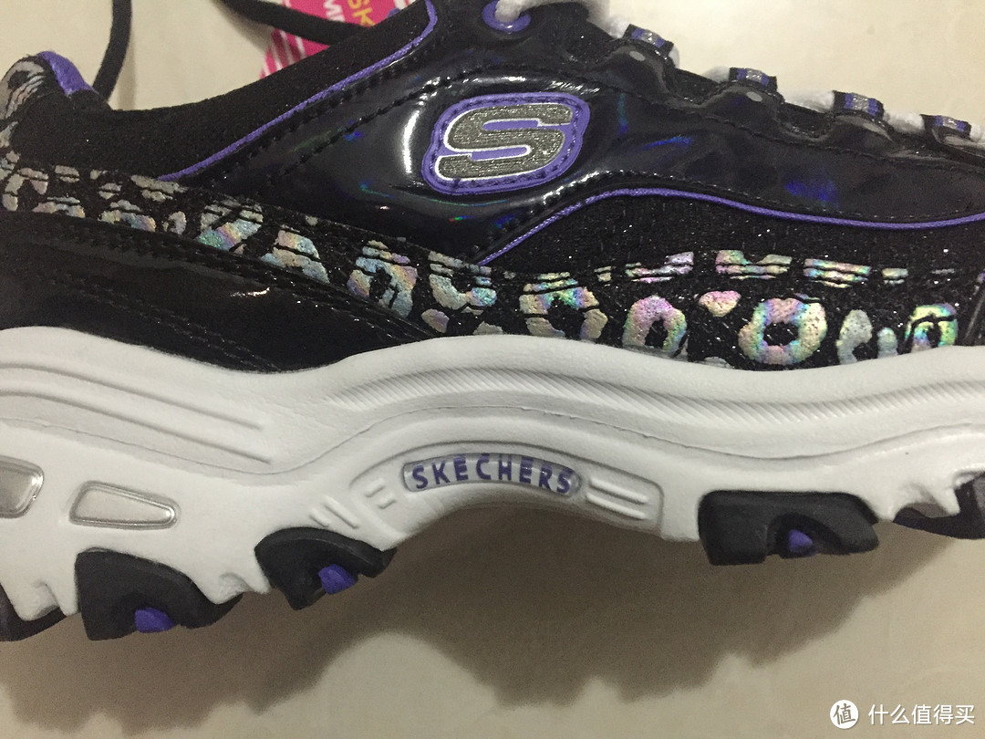 美亚海淘第一单：给妈妈的 Skechers 熊猫鞋