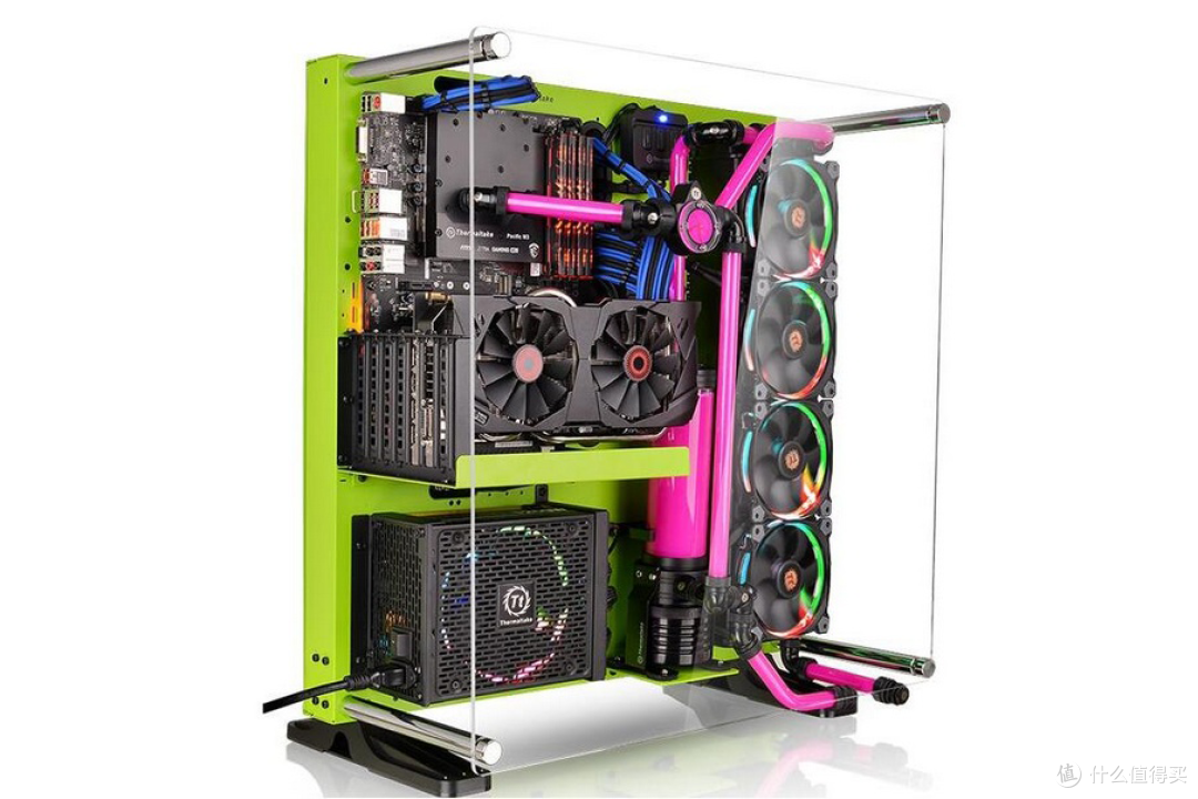 全景开窗:Thermaltake 曜越 推出 璀璨绿特别版 TT Core P5壁挂式机箱